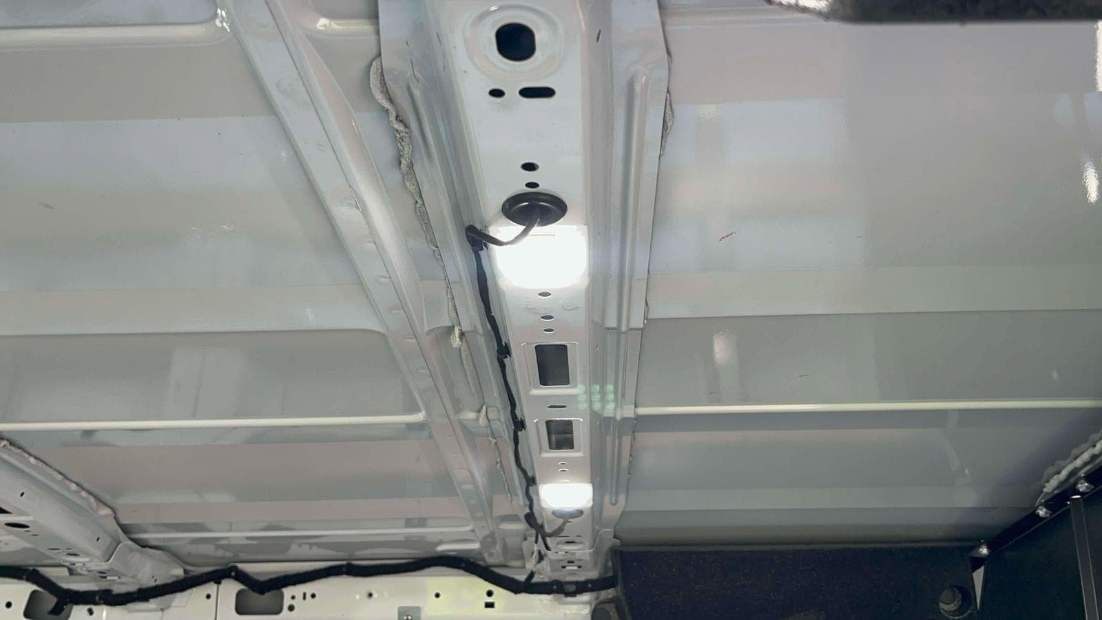 Used 2025 Ford Transit 250 Low Roof w/ Exterior Upgrade Package RWD image 18