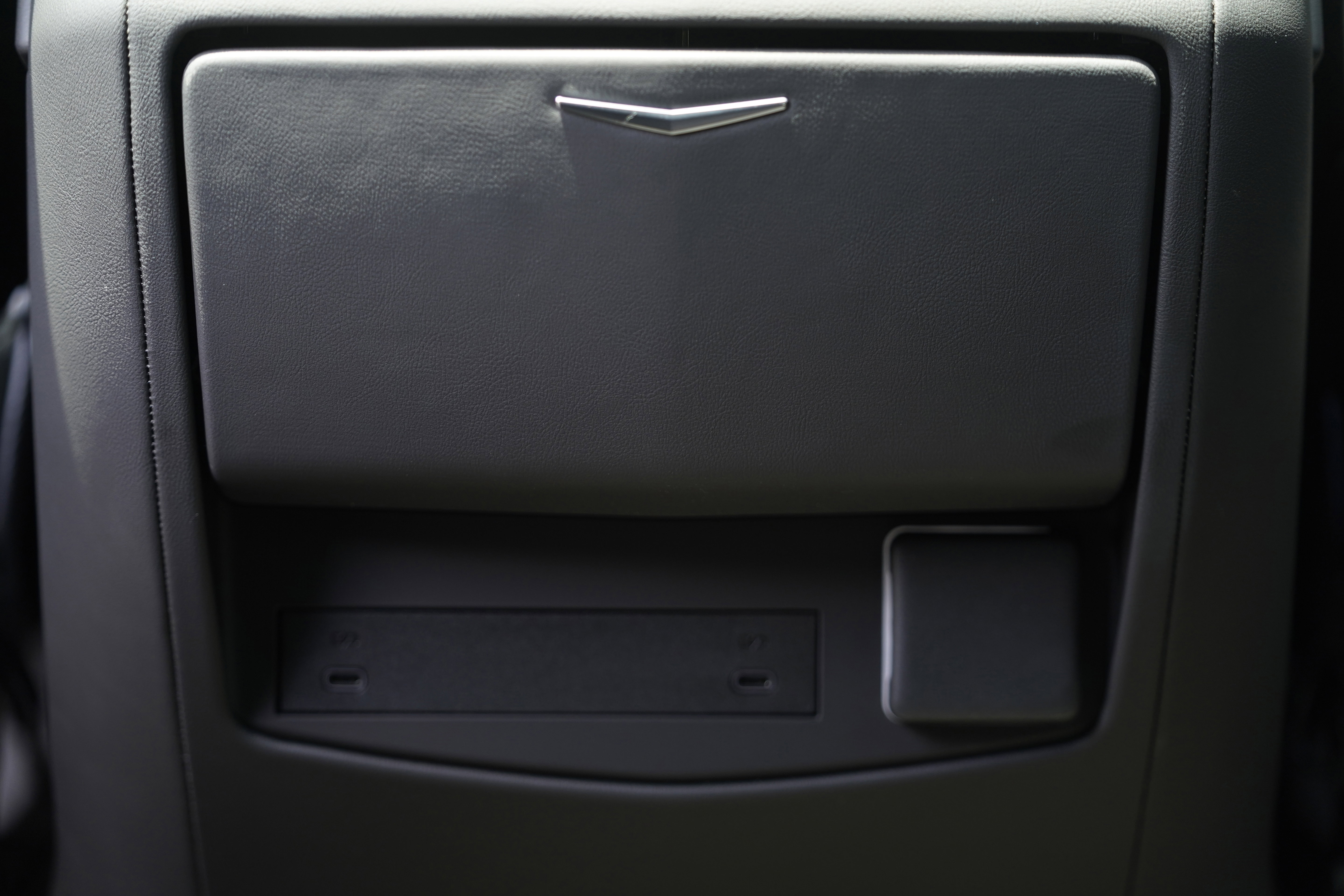 Used 2025 Cadillac Escalade Sport w/ LPO, ONYX Package AWD/4WD image 16