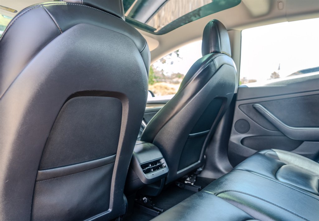 Used 2022 Tesla Model 3 Standard Range RWD image 29