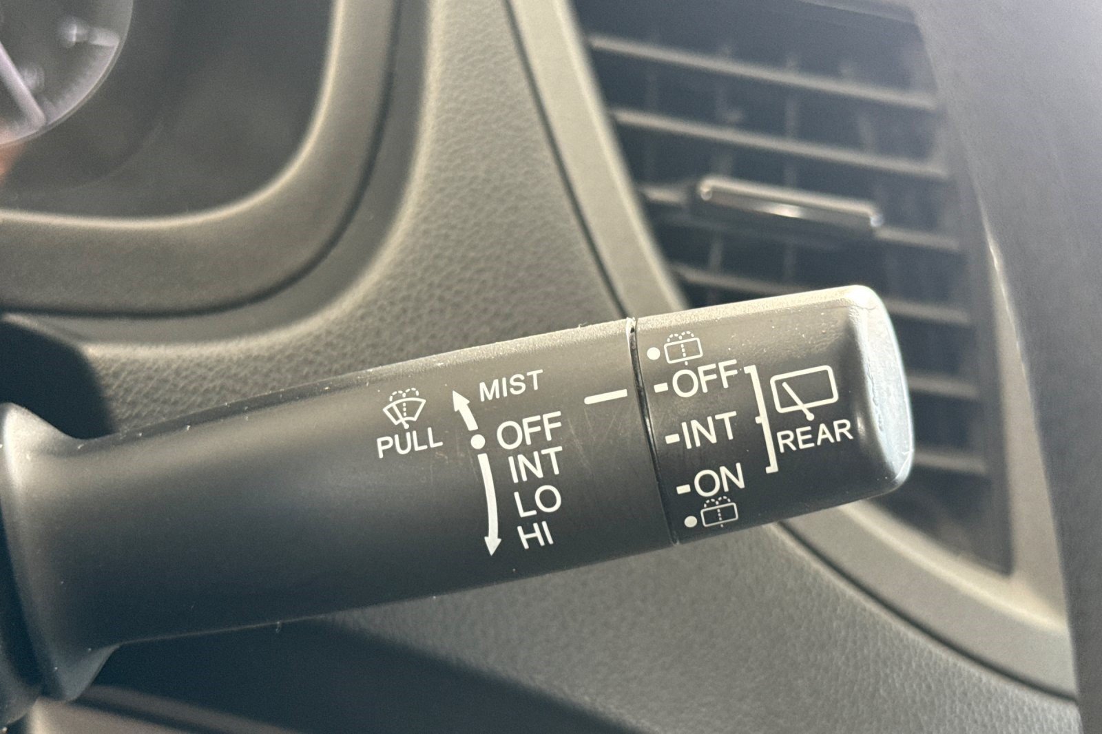Used 2013 Honda CR-V LX image 32