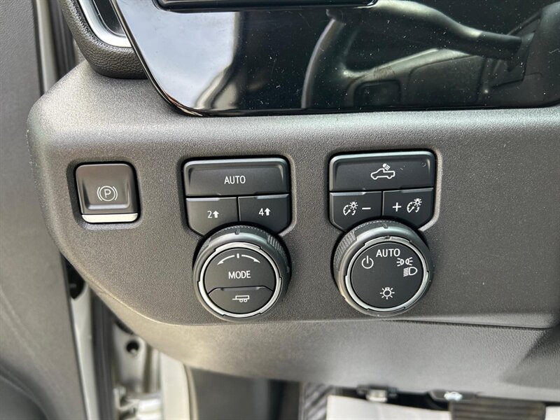 Used 2022 Chevrolet Silverado 1500 LT AWD/4WD image 34
