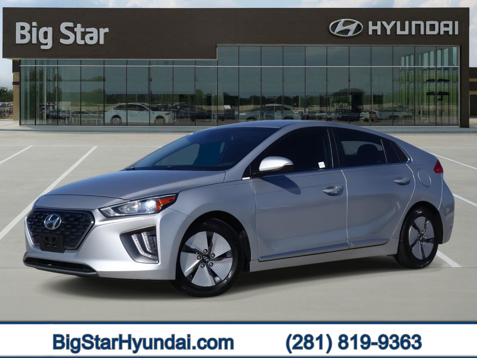 Used 2022 Hyundai Ioniq SE video 1
