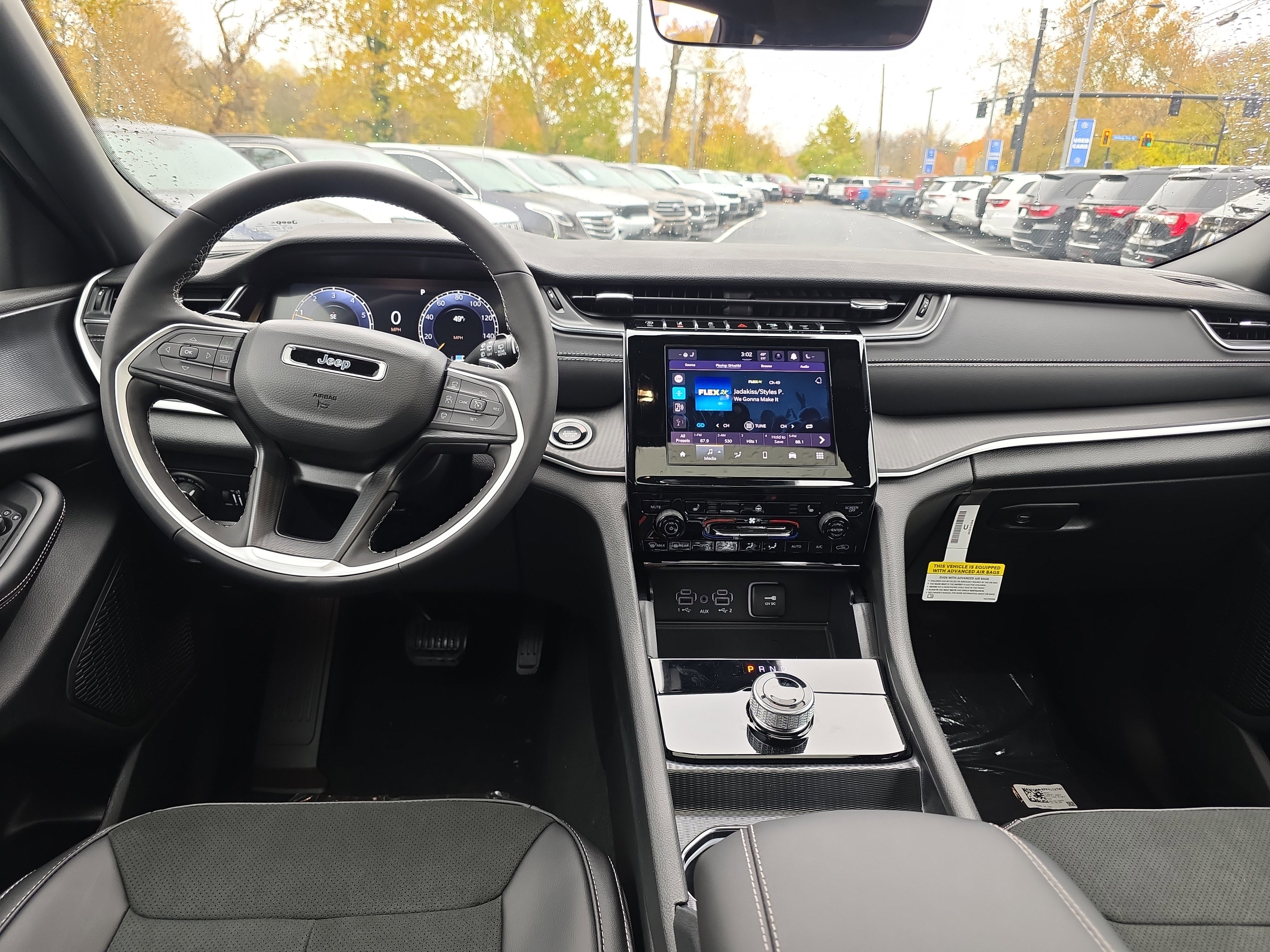 New 2025 Jeep Grand Cherokee Altitude image 17