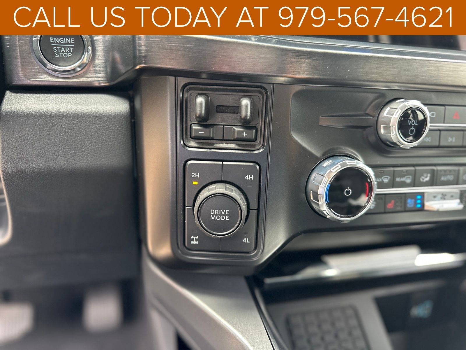 New 2025 Ford F250 Lariat w/ FX4 Off-Road Package image 44