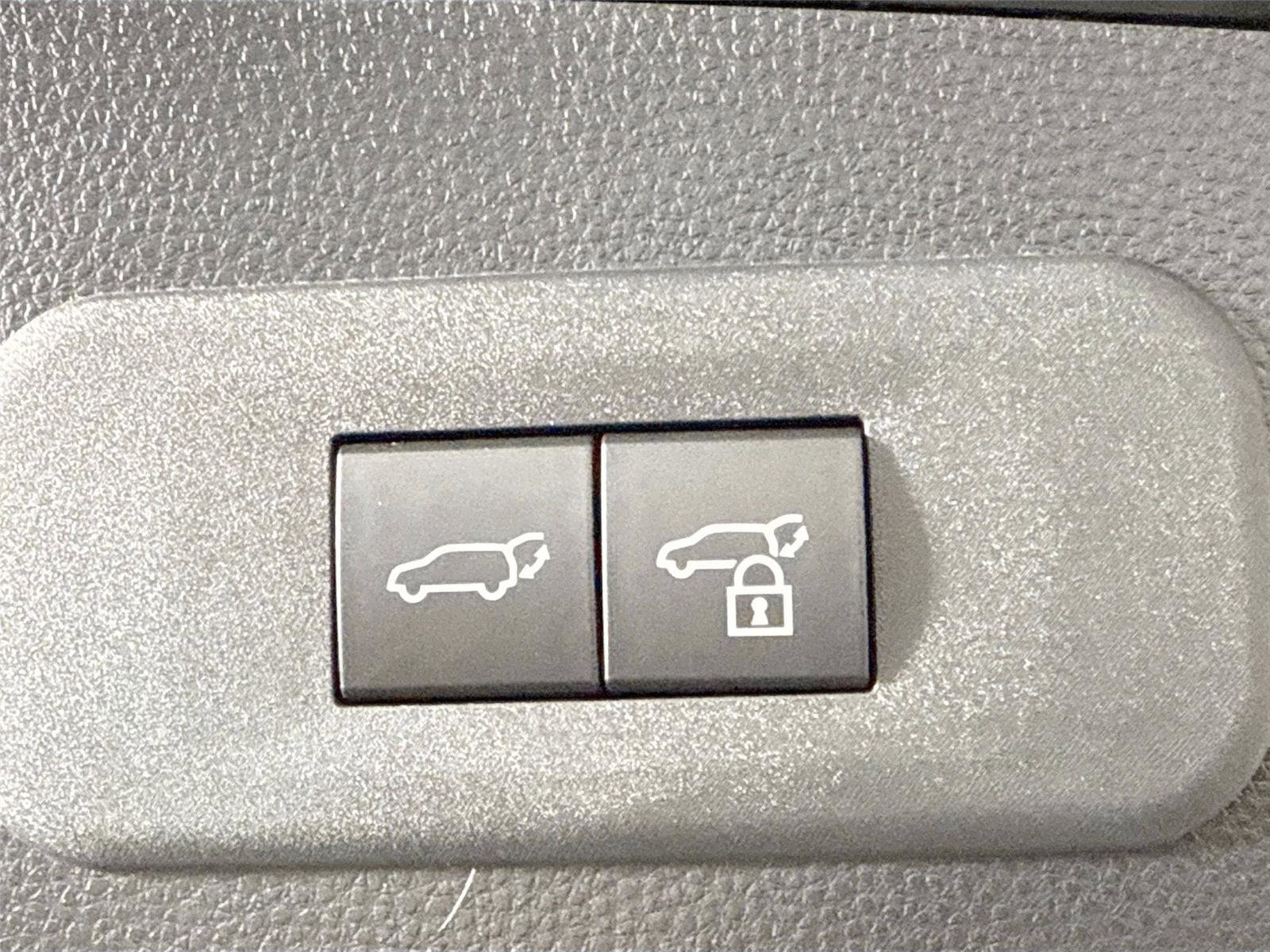 Certified 2025 Toyota Crown Signia w/ Advanced Technology Package AWD/4WD image 42