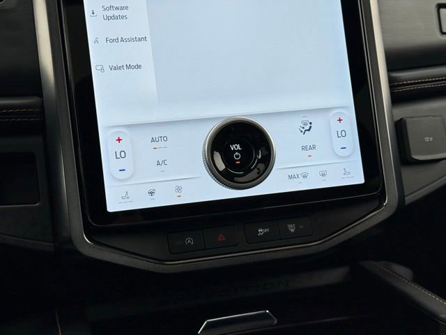 Used 2024 Ford Expedition Max Platinum AWD/4WD image 32