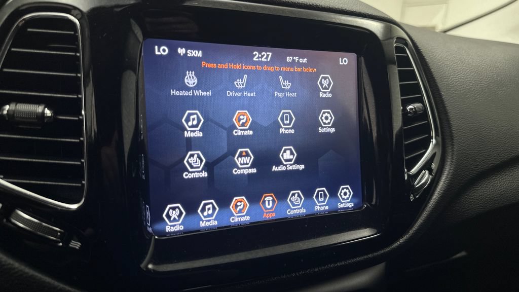 Used 2019 Jeep Compass Latitude w/ Cold Weather Group AWD/4WD image 18
