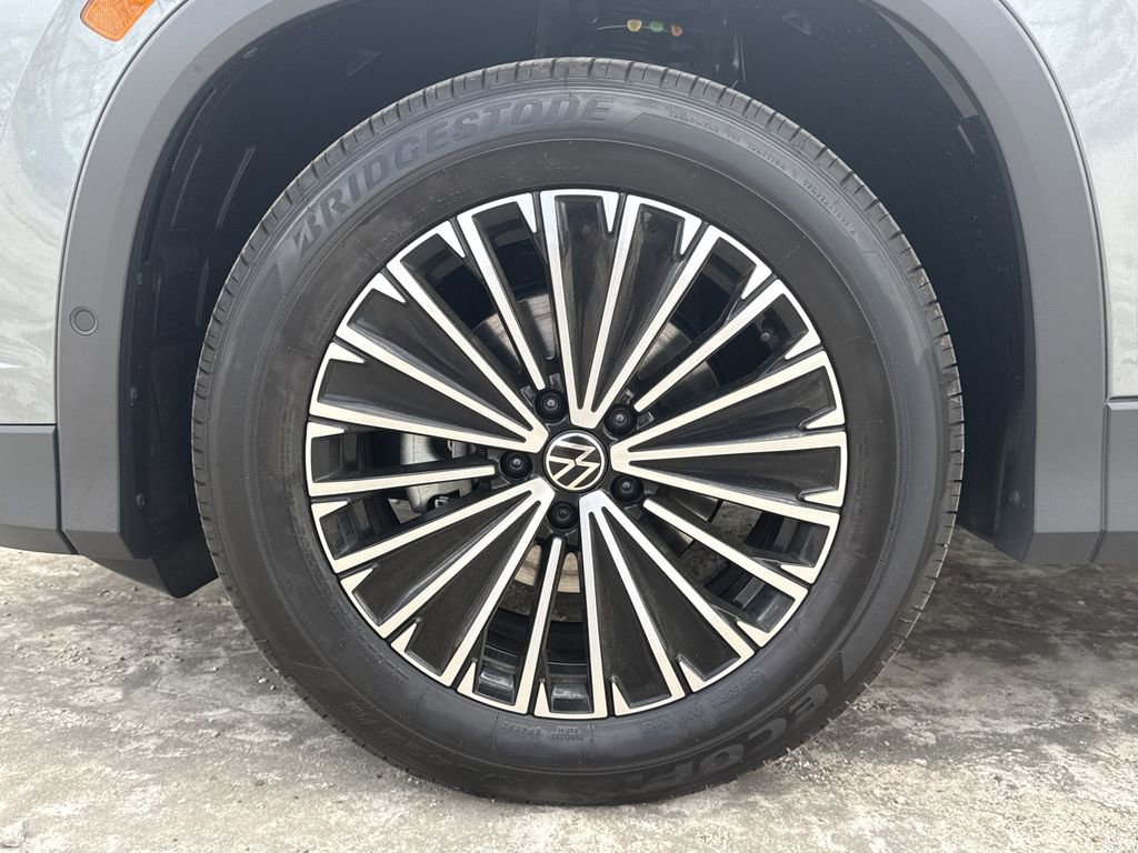 New 2026 Volkswagen Tiguan S image 9