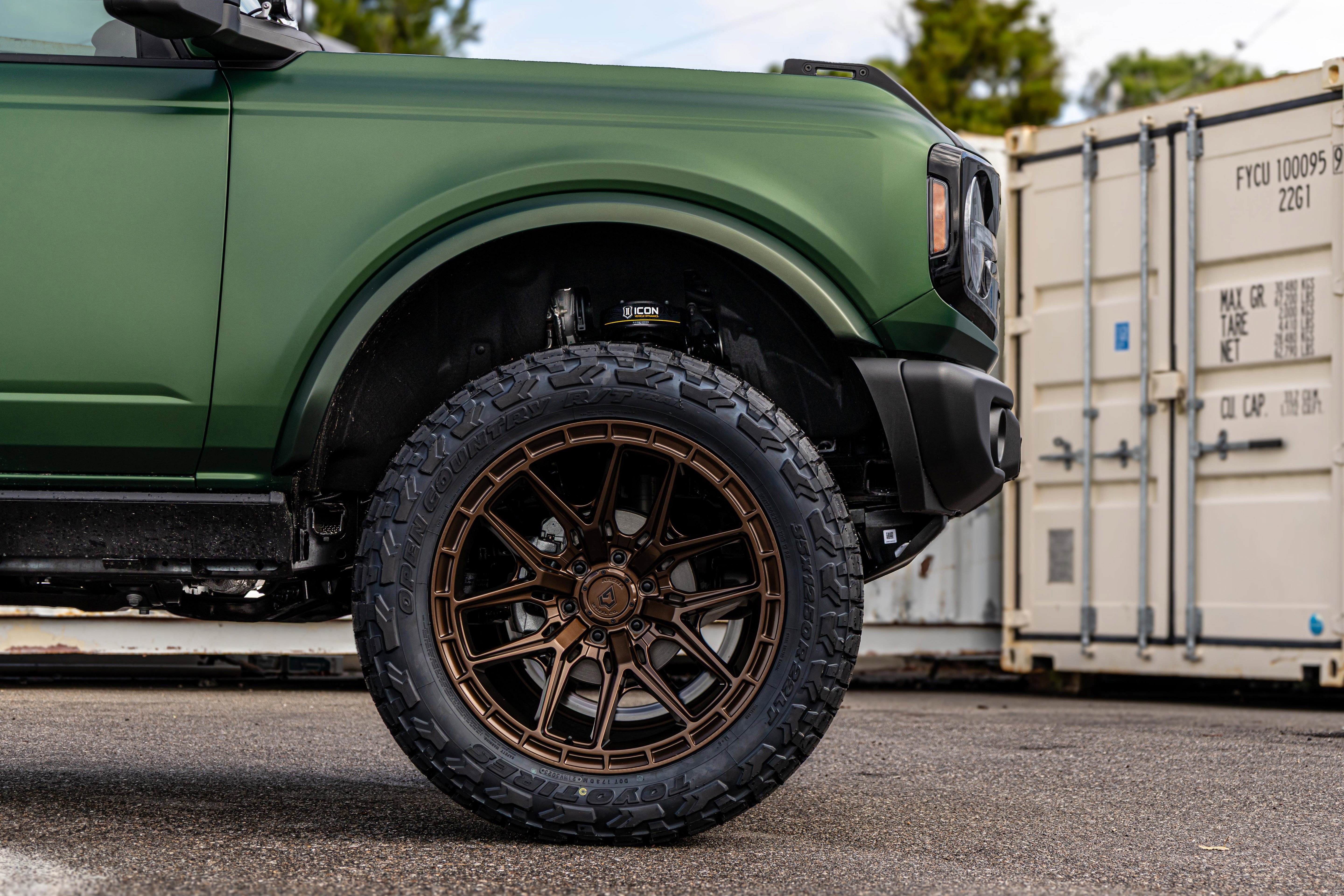 New 2025 Ford Bronco Badlands image 11