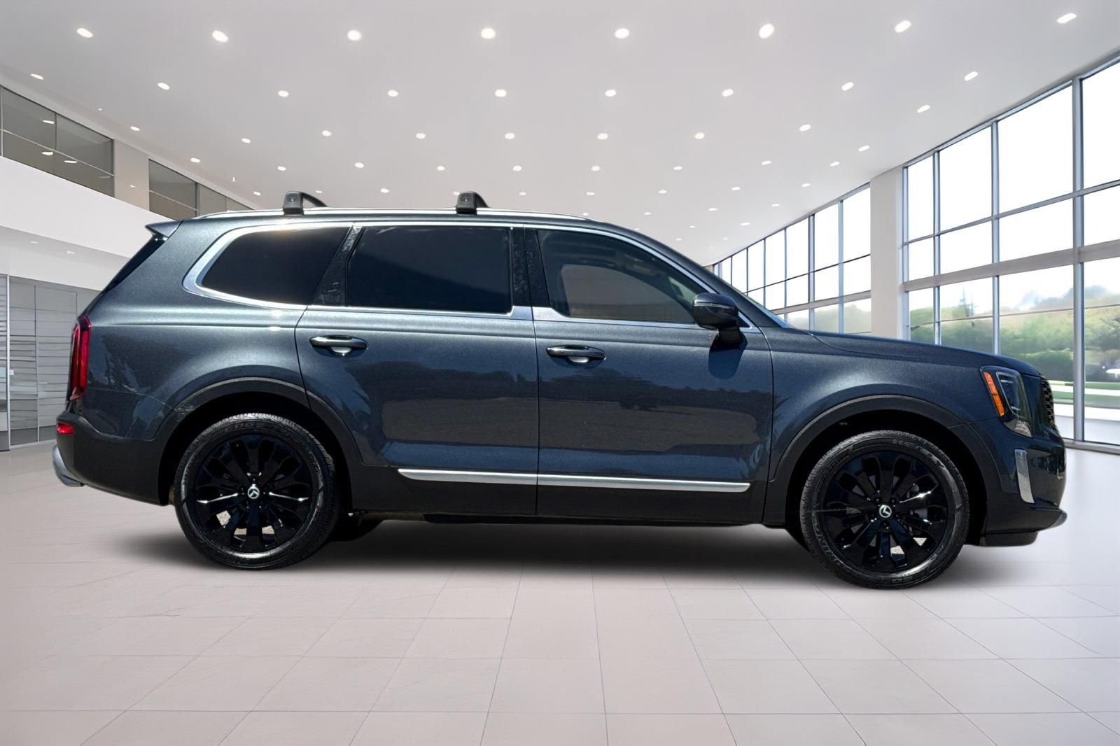 Used 2020 Kia Telluride S AWD/4WD image 3