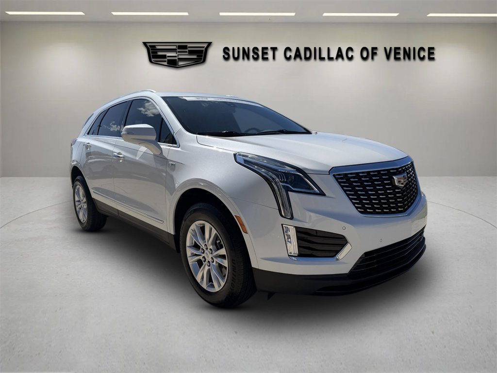 Used 2023 Cadillac XT5 Luxury FWD image 1