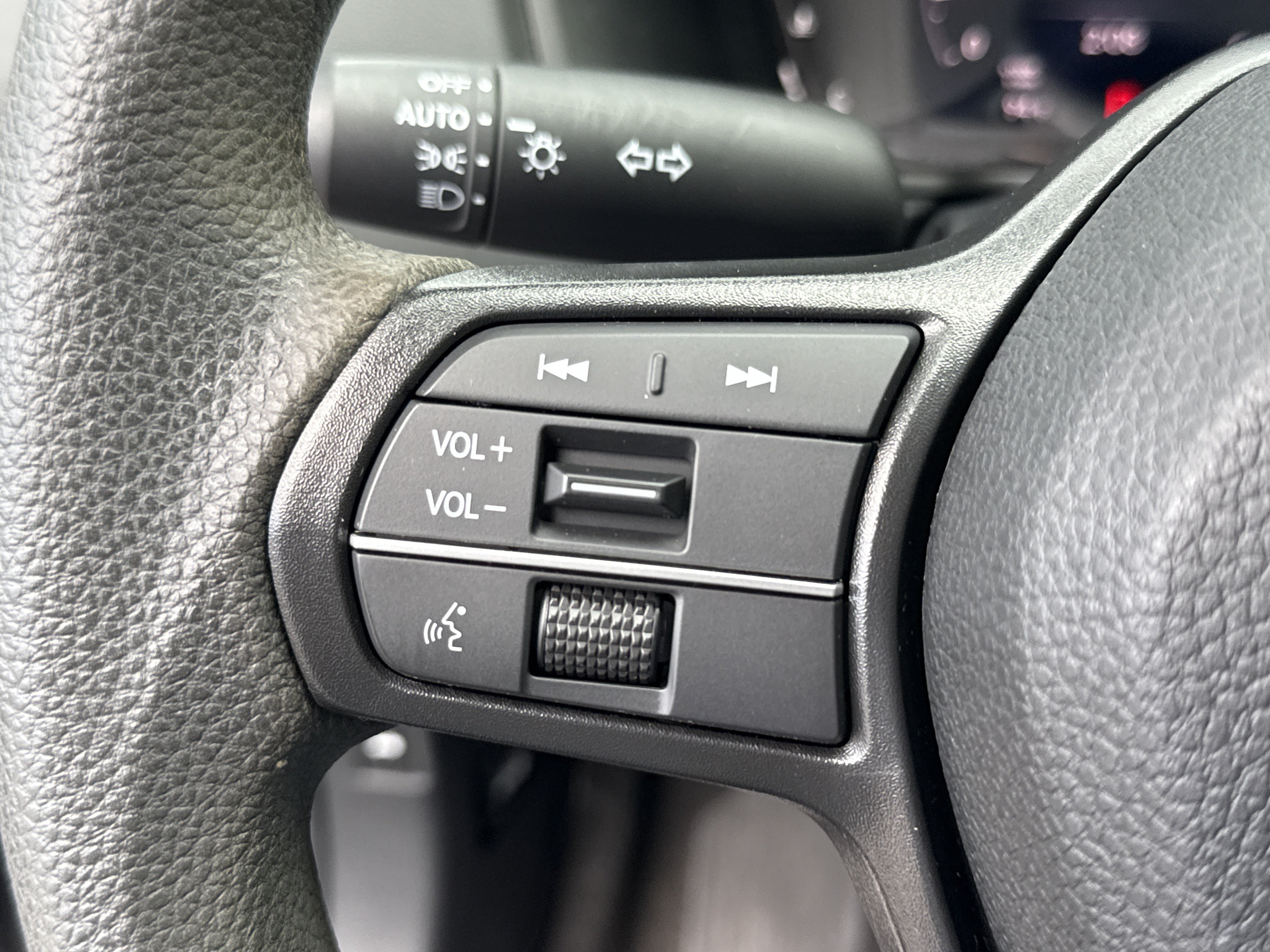 Certified 2023 Honda Accord EX image 34