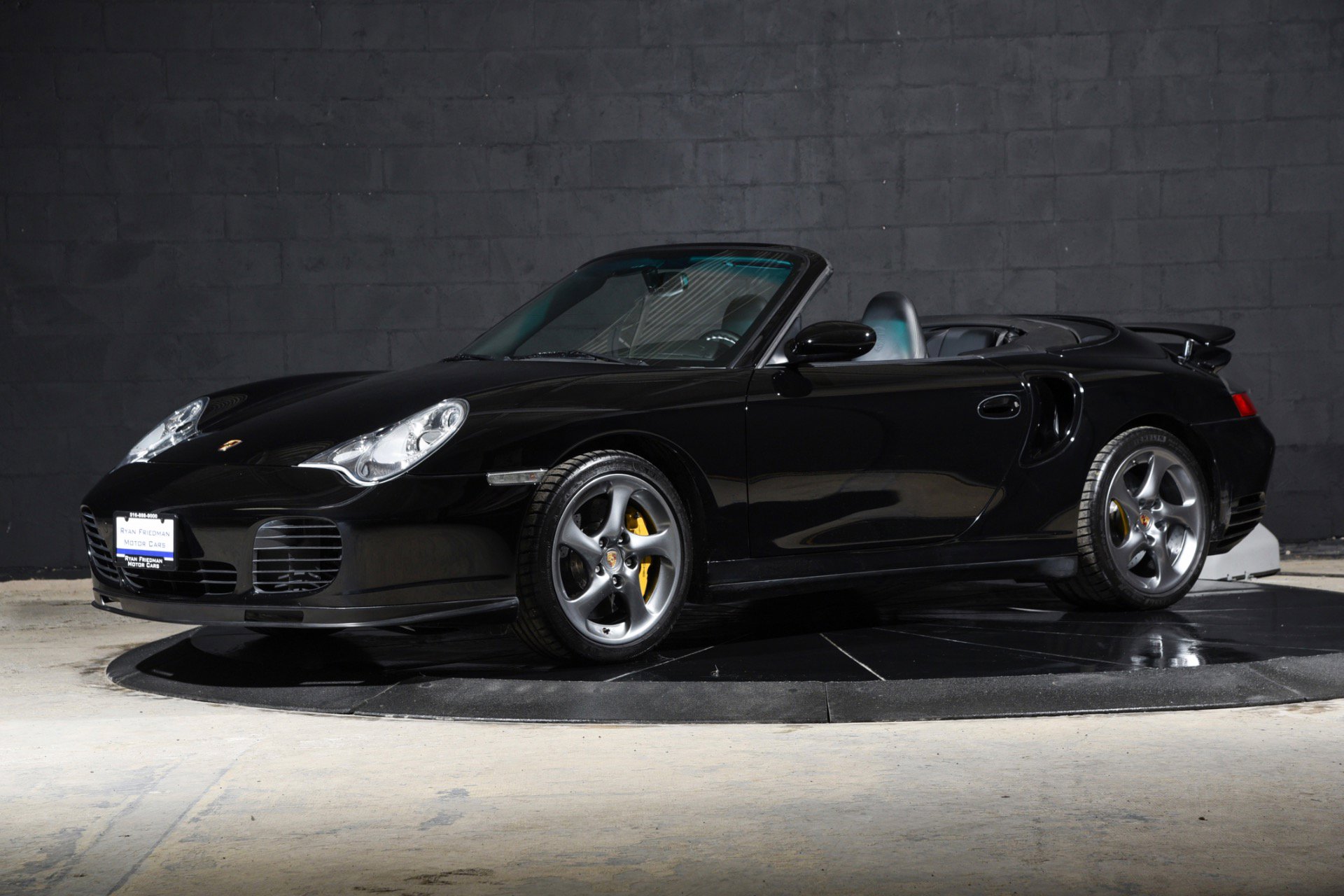 Used 2005 Porsche 911 Turbo image 2