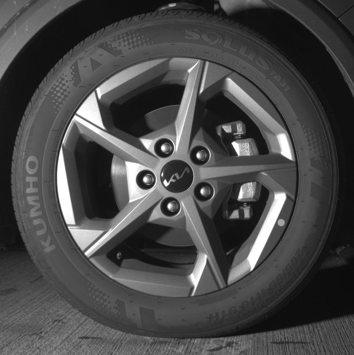 Used 2025 Kia K4 LXS image 13