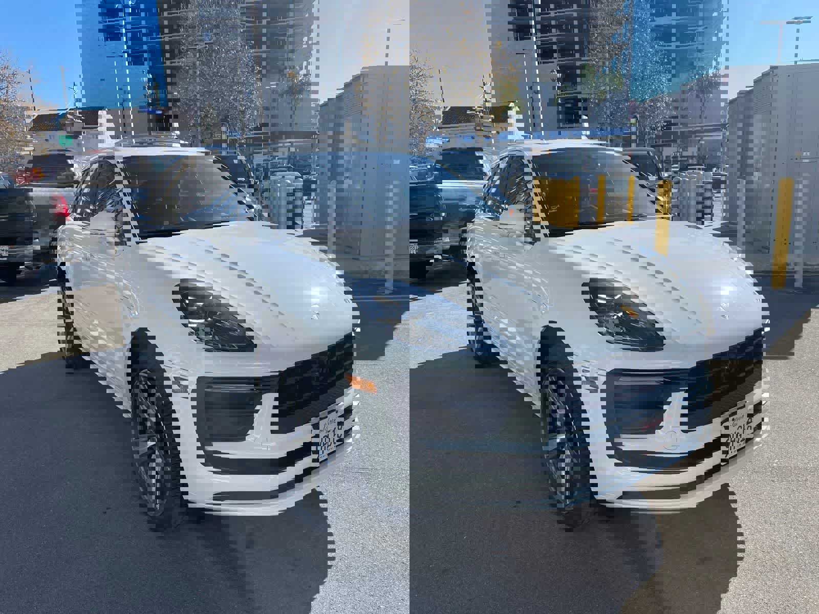 Used 2024 Porsche Macan image 30