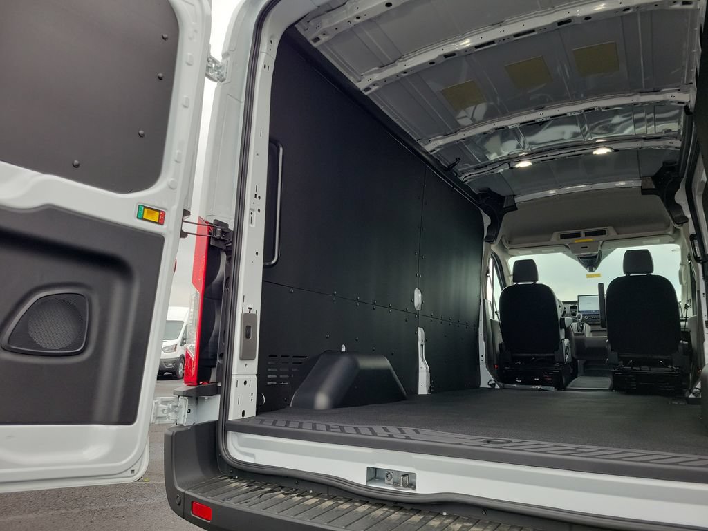 New 2026 Ford Transit 250 148 Medium Roof w/ Load Area Protection Package RWD image 14
