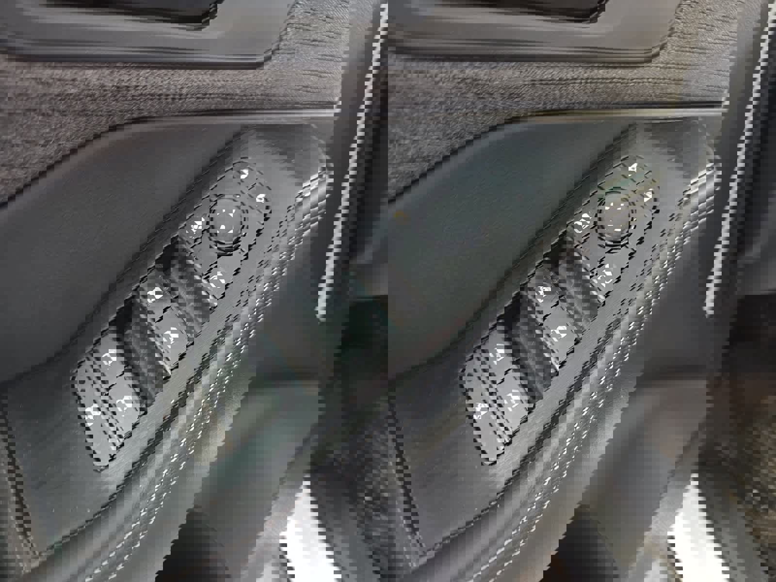 Used 2021 Nissan Rogue S image 20