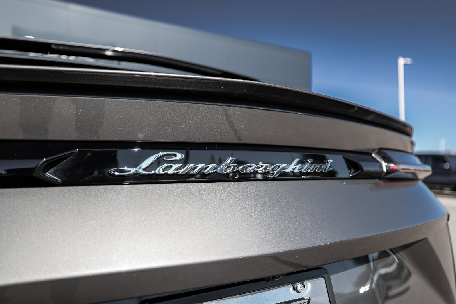 Used 2021 Lamborghini Urus AWD/4WD image 12
