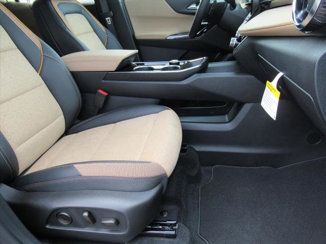 New 2026 Chevrolet Equinox ACTIV w/ Convenience Package III image 11