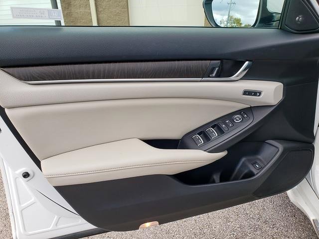 Used 2020 Honda Accord Touring image 9