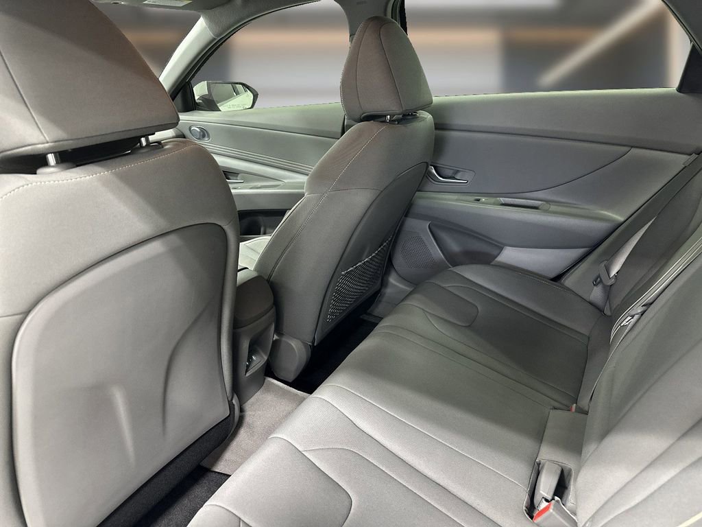 Certified 2024 Hyundai Elantra SEL w/ Convenience Package image 12