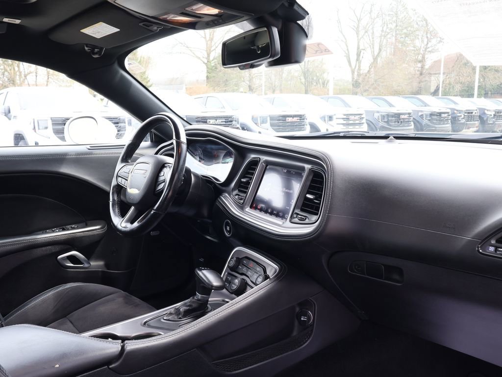 Used 2020 Dodge Challenger GT w/ Plus Package image 31