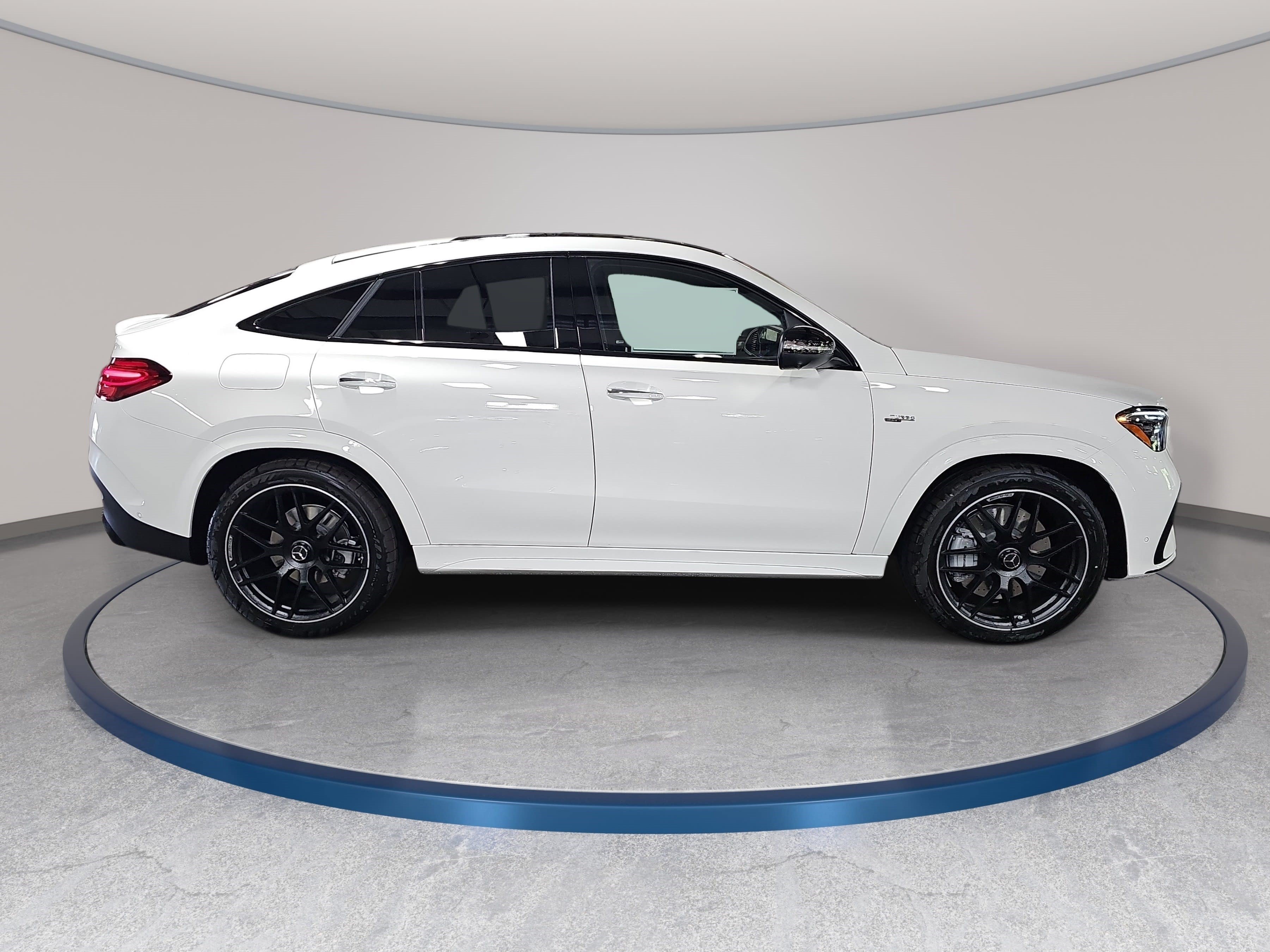 New 2026 Mercedes-Benz GLE 53 AMG 4MATIC Coupe image 4