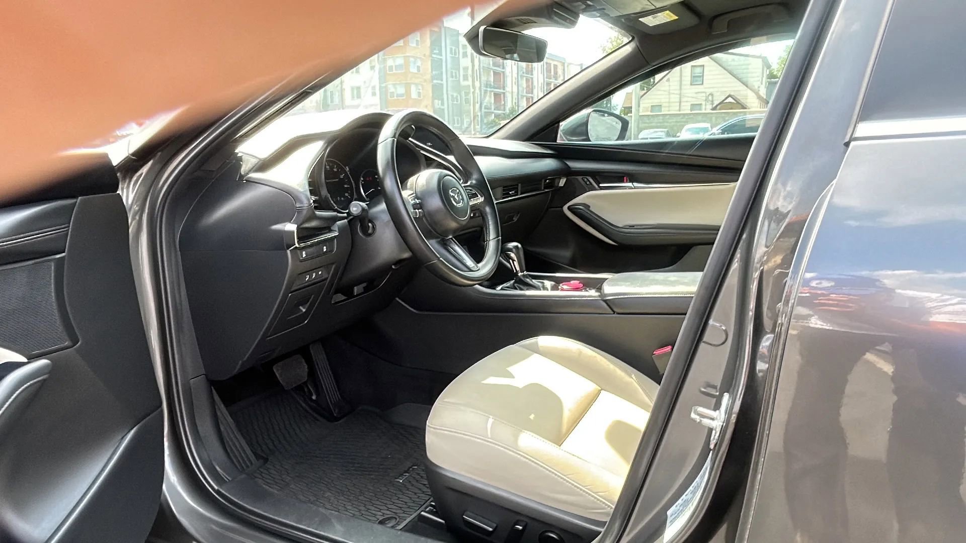 Used 2023 MAZDA MAZDA3 s image 10