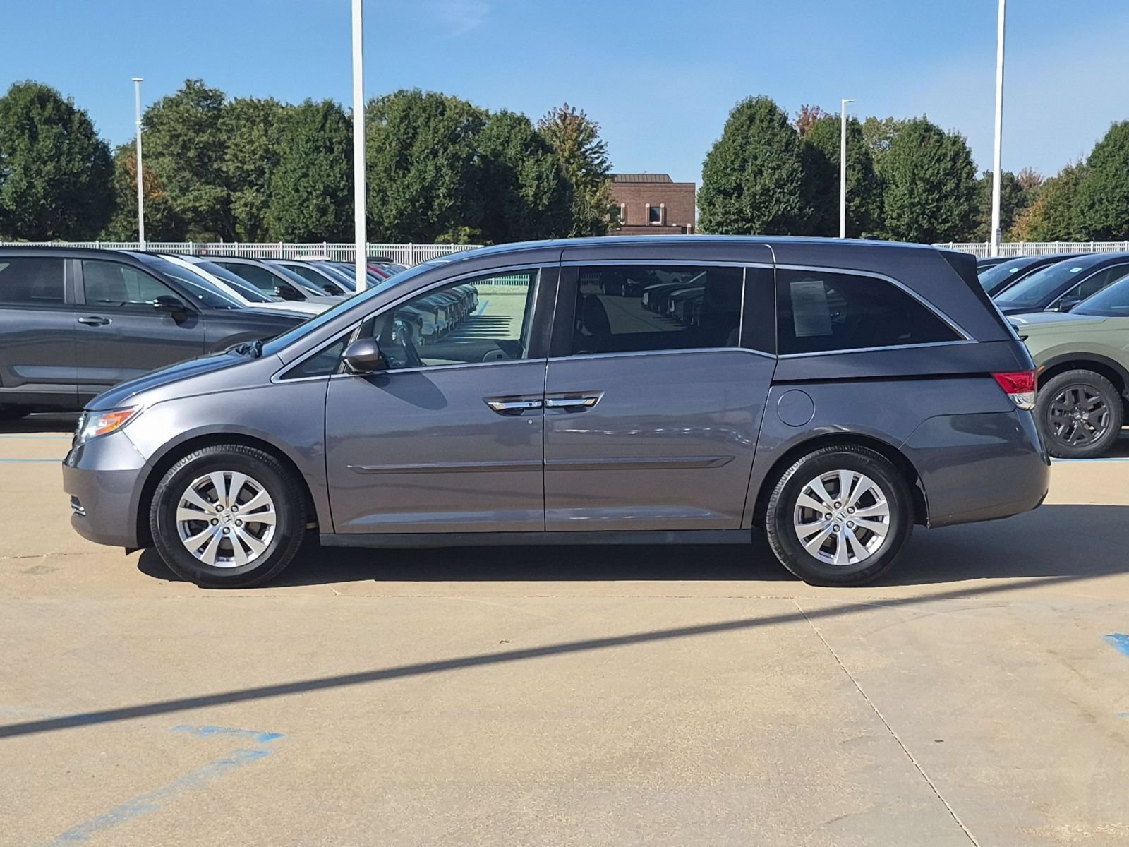 Used 2016 Honda Odyssey EX-L image 9