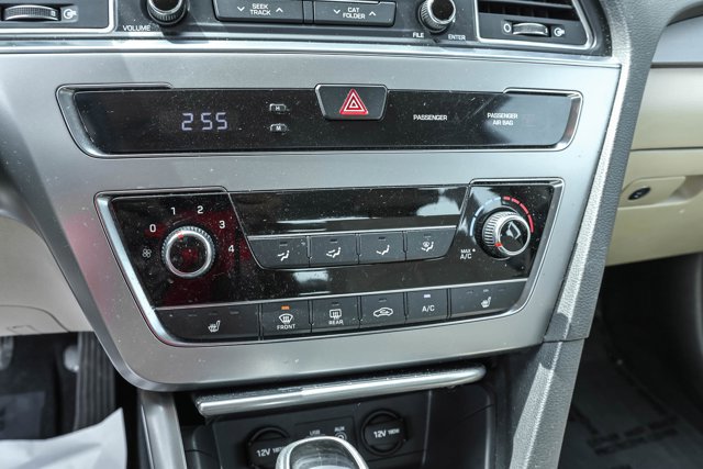Certified 2021 Hyundai Elantra SEL FWD image 20