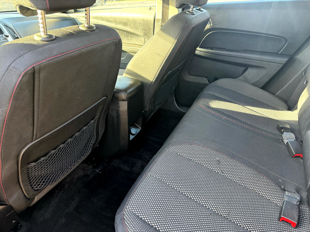 Used 2017 Chevrolet Equinox LS image 34