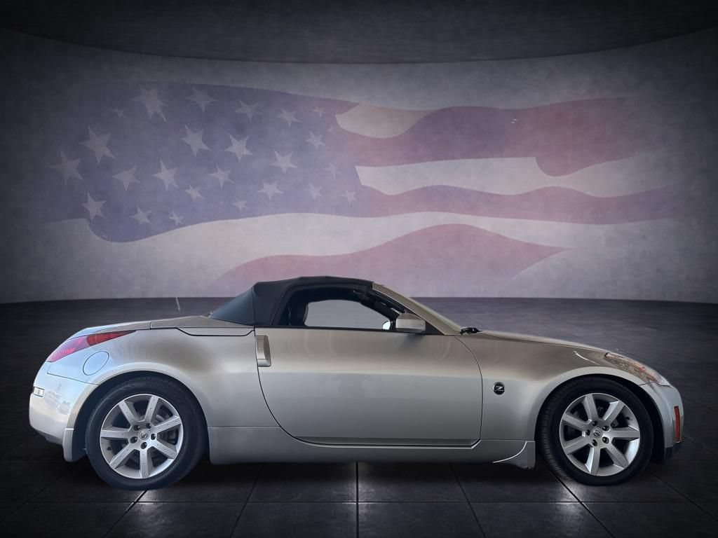Used 2004 Nissan 350Z Touring RWD image 6