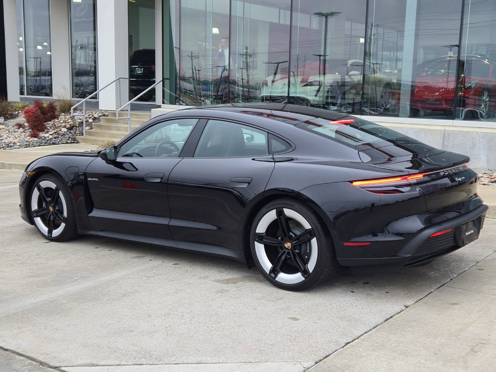 New 2025 Porsche Taycan image 3