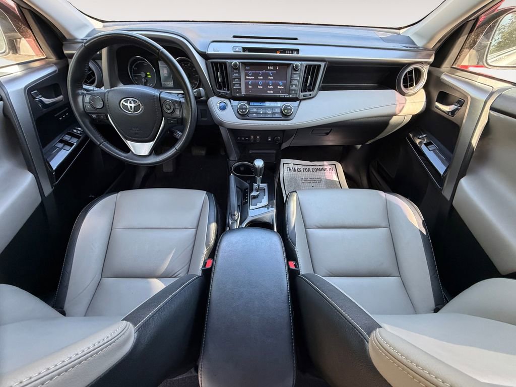 Used 2017 Toyota RAV4 Limited w/ Advanced Technology Package image 13
