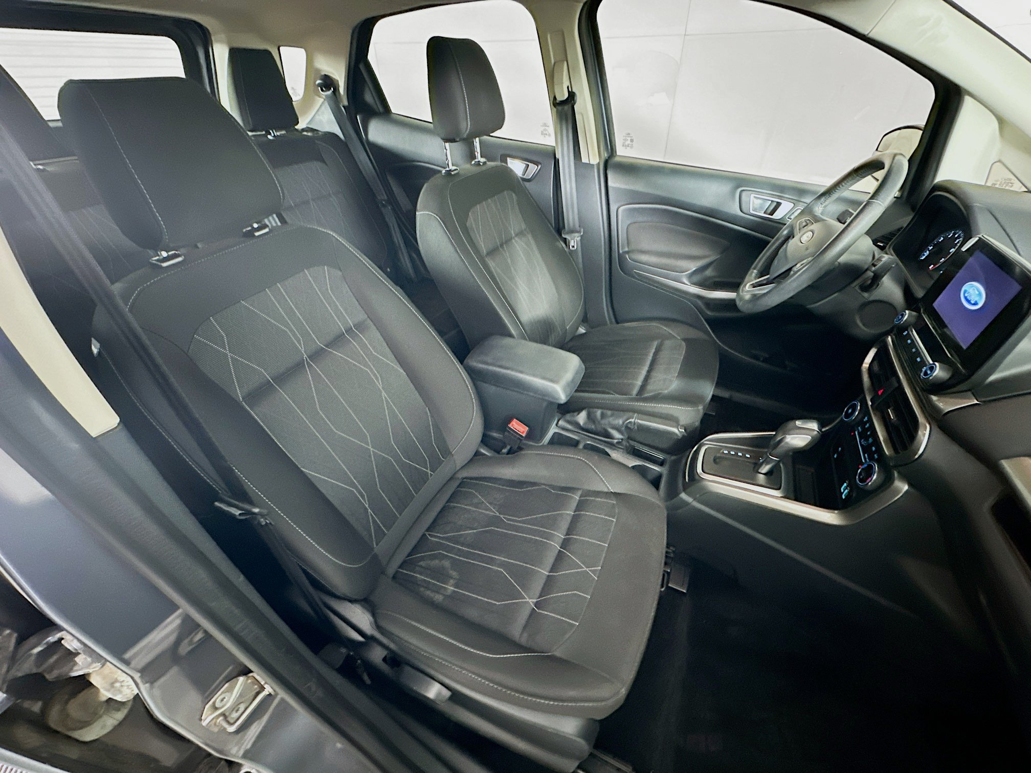 Used 2018 Ford EcoSport SE FWD image 29