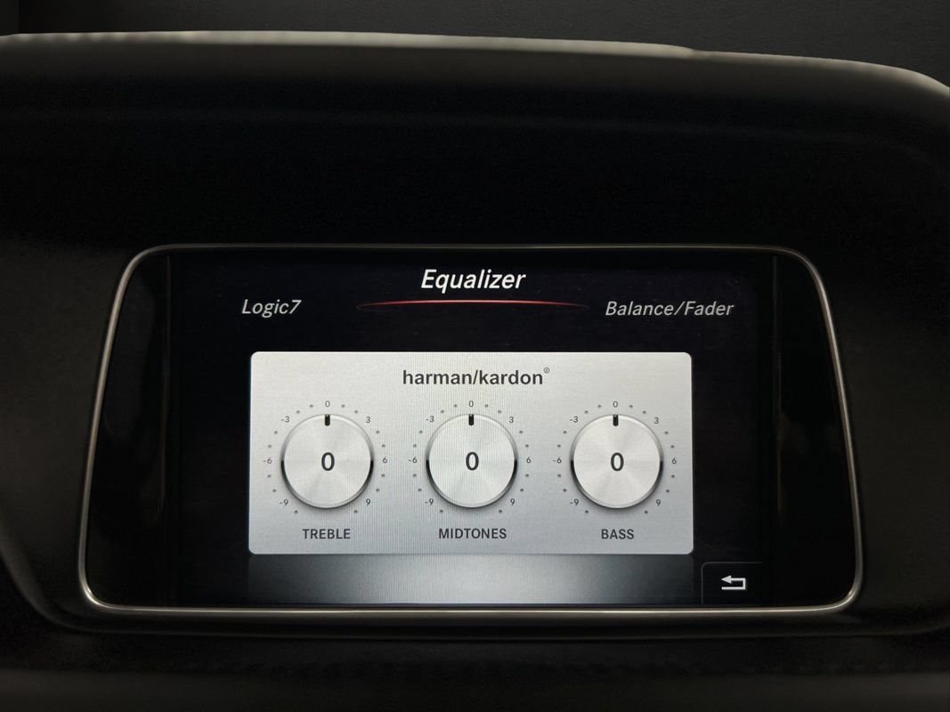 Used 2016 Mercedes-Benz E 400 4MATIC Sedan image 33