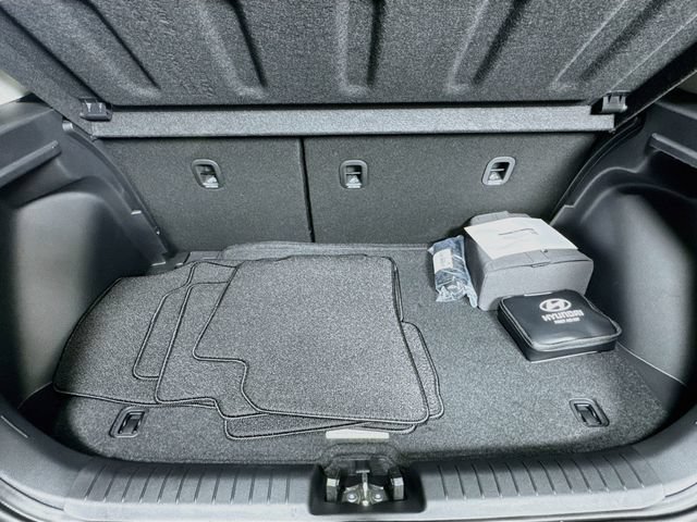 New 2026 Hyundai Venue SEL FWD image 28
