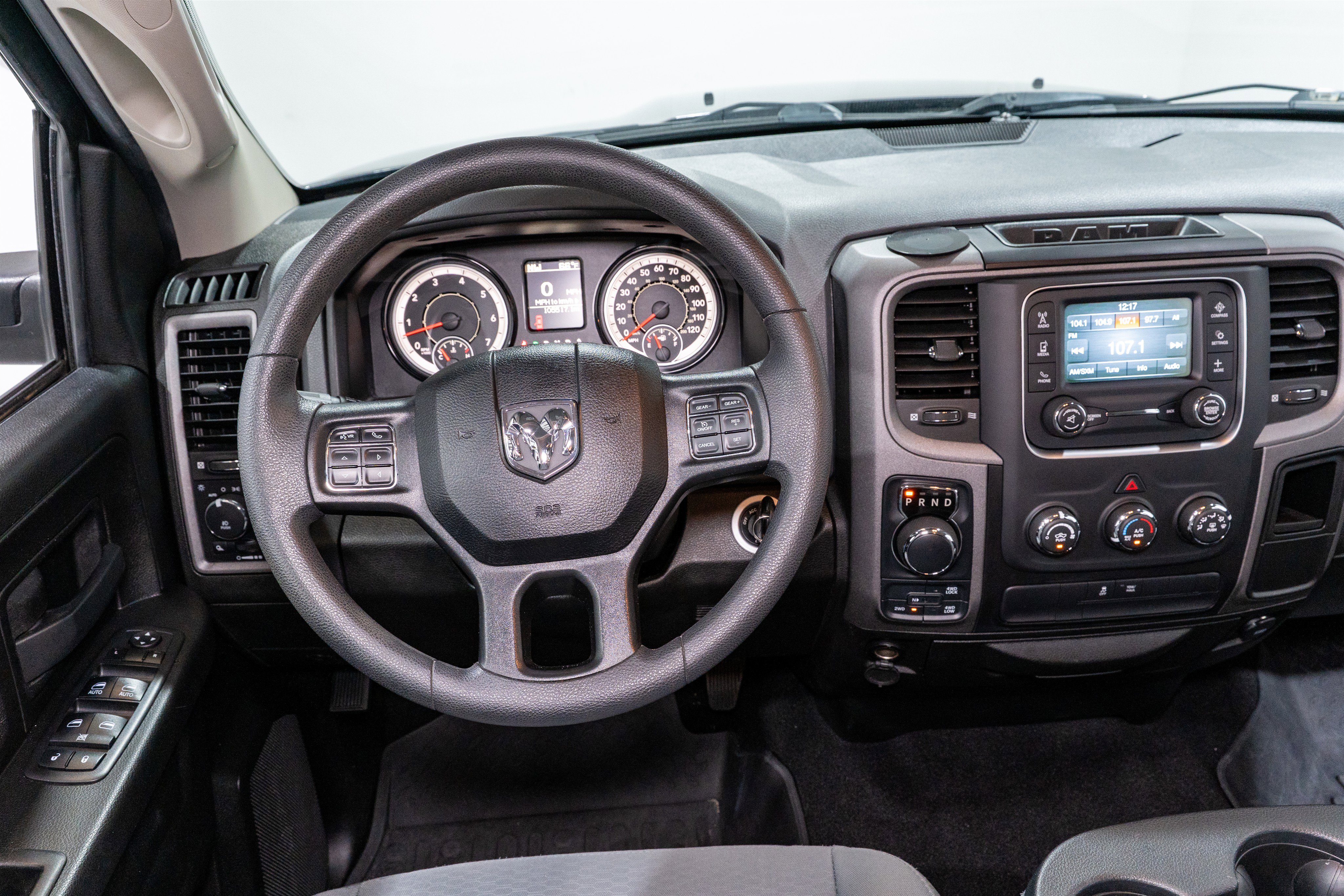 Used 2019 RAM 1500 Express w/ Express Value Package AWD/4WD image 12