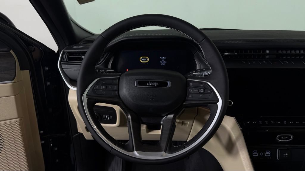 New 2026 Jeep Grand Cherokee L Limited w/ Limited Altitude Package AWD/4WD image 16