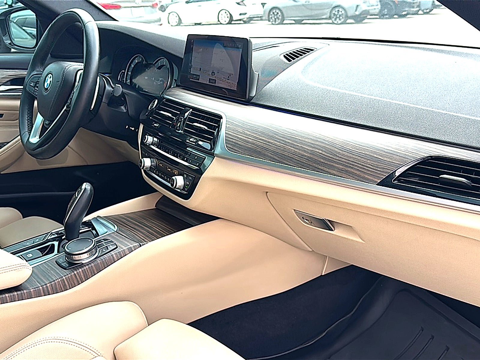 Used 2019 BMW 530i w/ Convenience Package RWD image 25