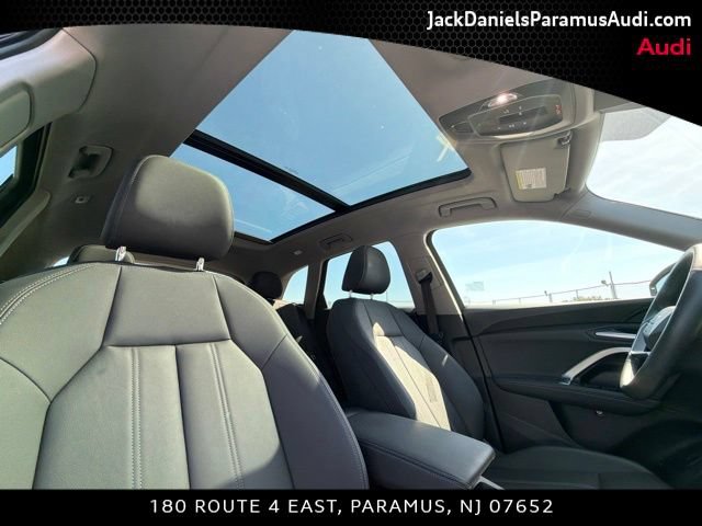 Used 2025 Audi Q5 Premium w/ Convenience Package AWD/4WD image 18
