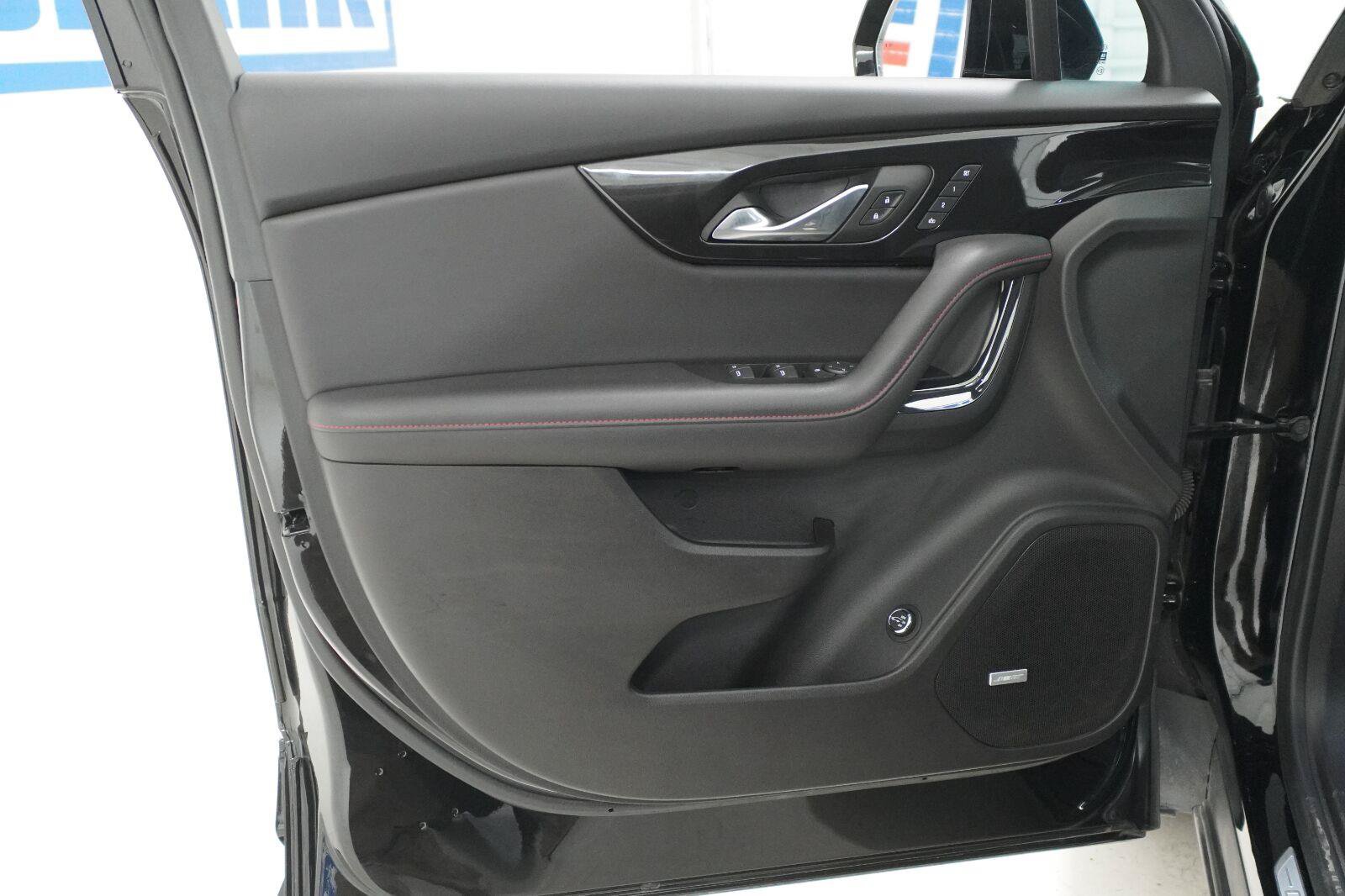 Used 2023 Chevrolet Blazer RS w/ Driver Confidence II Package FWD image 24
