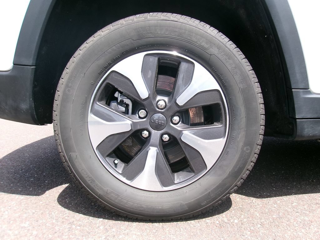 Used 2022 Jeep Grand Cherokee Limited 4xe AWD/4WD image 16