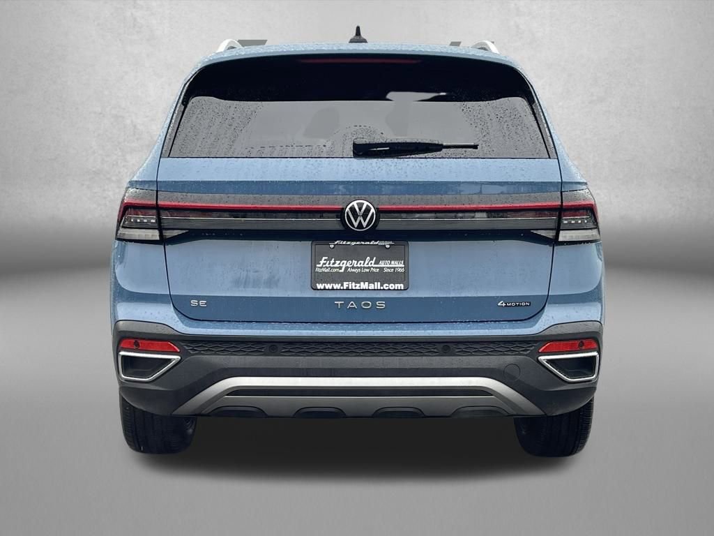 Used 2025 Volkswagen Taos SE AWD/4WD image 6