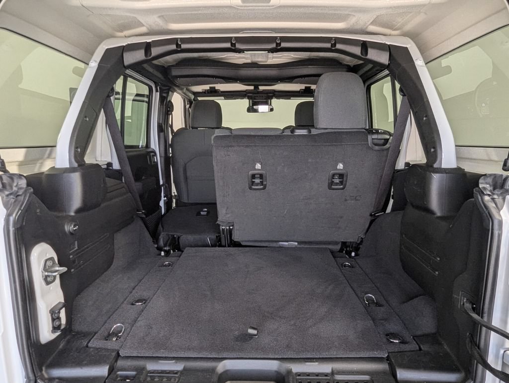 Used 2025 Jeep Wrangler Unlimited Sport AWD/4WD image 24