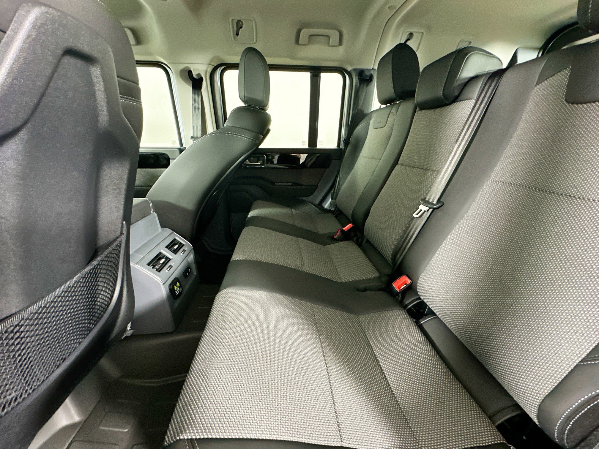 New 2026 INEOS Grenadier Station Wagon AWD/4WD image 38