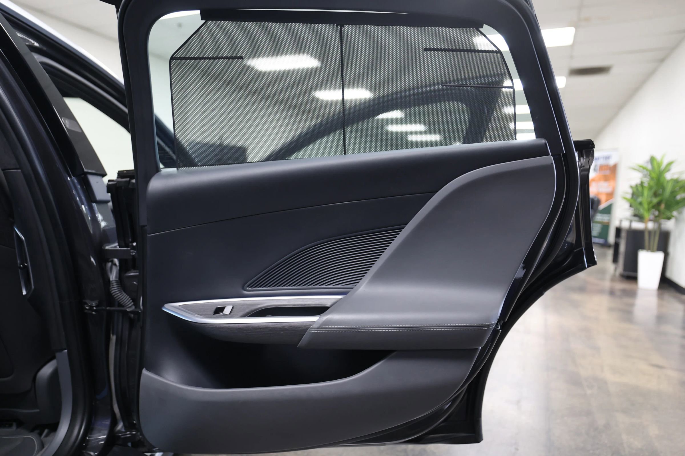 Used 2022 Lucid Air Grand Touring image 41