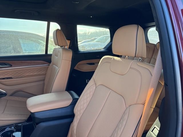 Used 2025 Jeep Grand Cherokee L Summit image 10