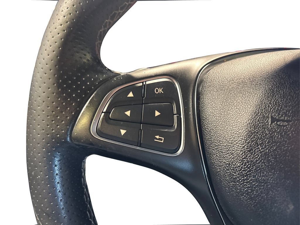Used 2018 Mercedes-Benz CLA 250 4MATIC image 35