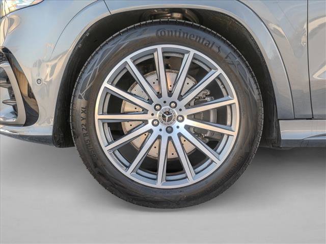 Used 2025 Mercedes-Benz GLS 450 4MATIC image 10